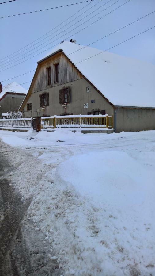 Chambre D Hote 1873 Frasne Екстериор снимка